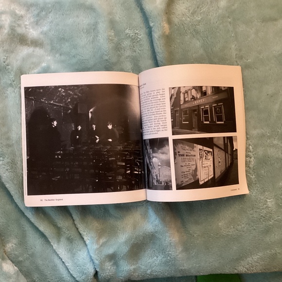 The Beatles’ England book There are places I’ll remember Bacon & Maslow Signed - Picture 4 of 8